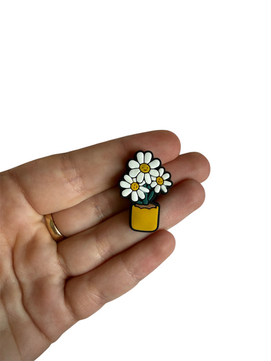 Jelly teddy daisy shoe charm