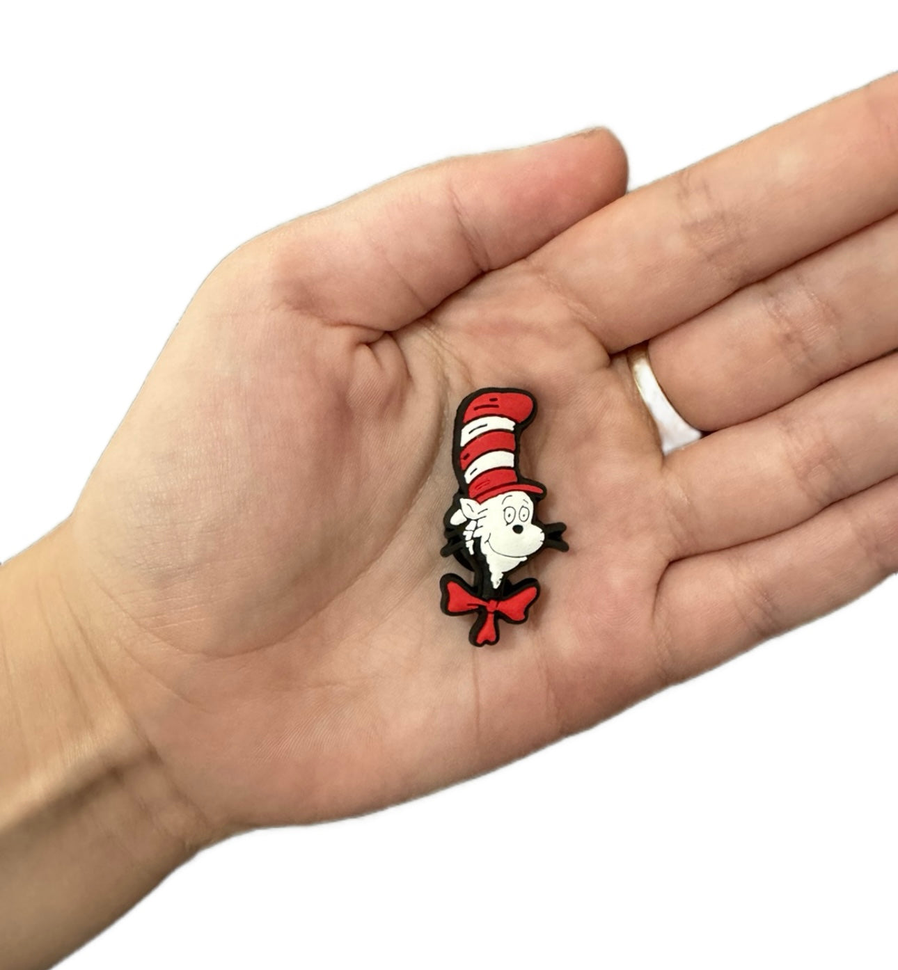 Cat in the hat shoe charm