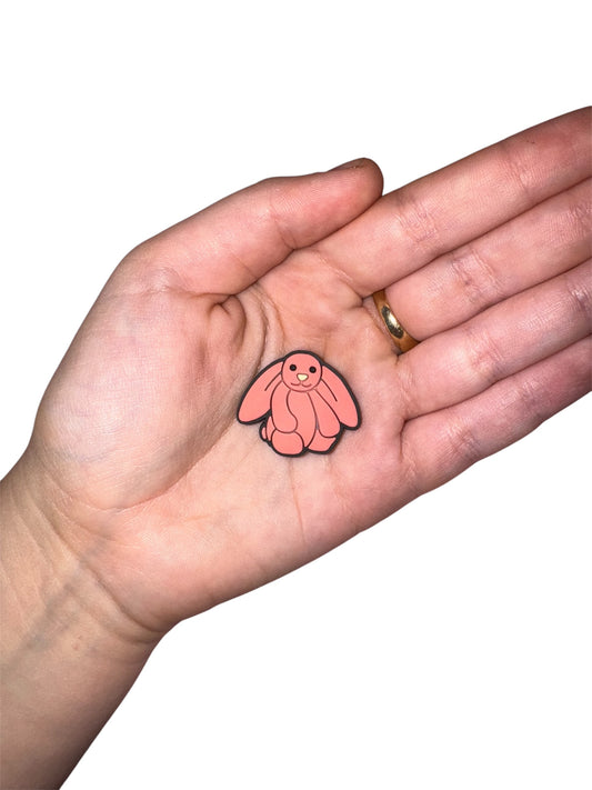 Jelly teddy dark pink rabbit shoe charm